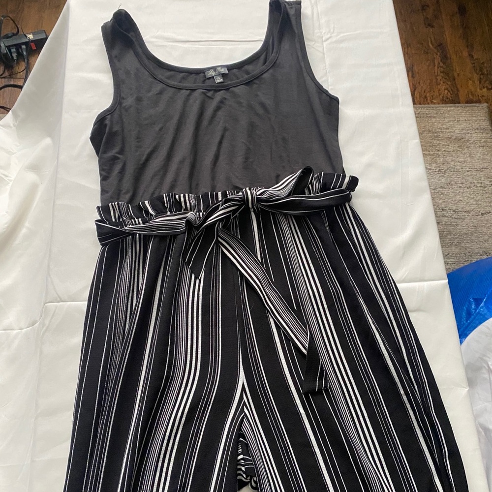 Wide-leg jumpsuit